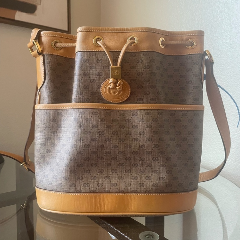VINTAGE GUCCI MICRO GG DRAWSTRING BUCKET BAG